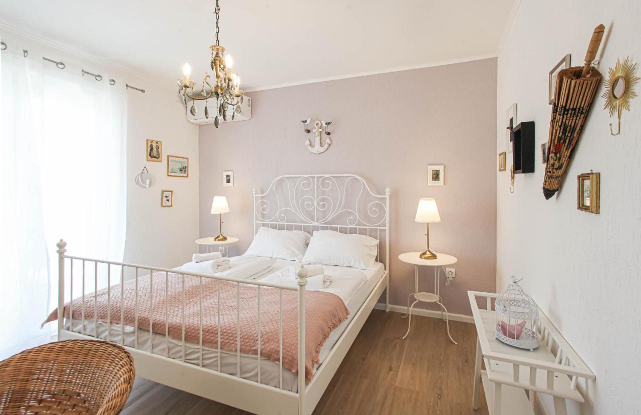 Sherlock'S Holidays Boutique Rooms Portoroz Exterior foto