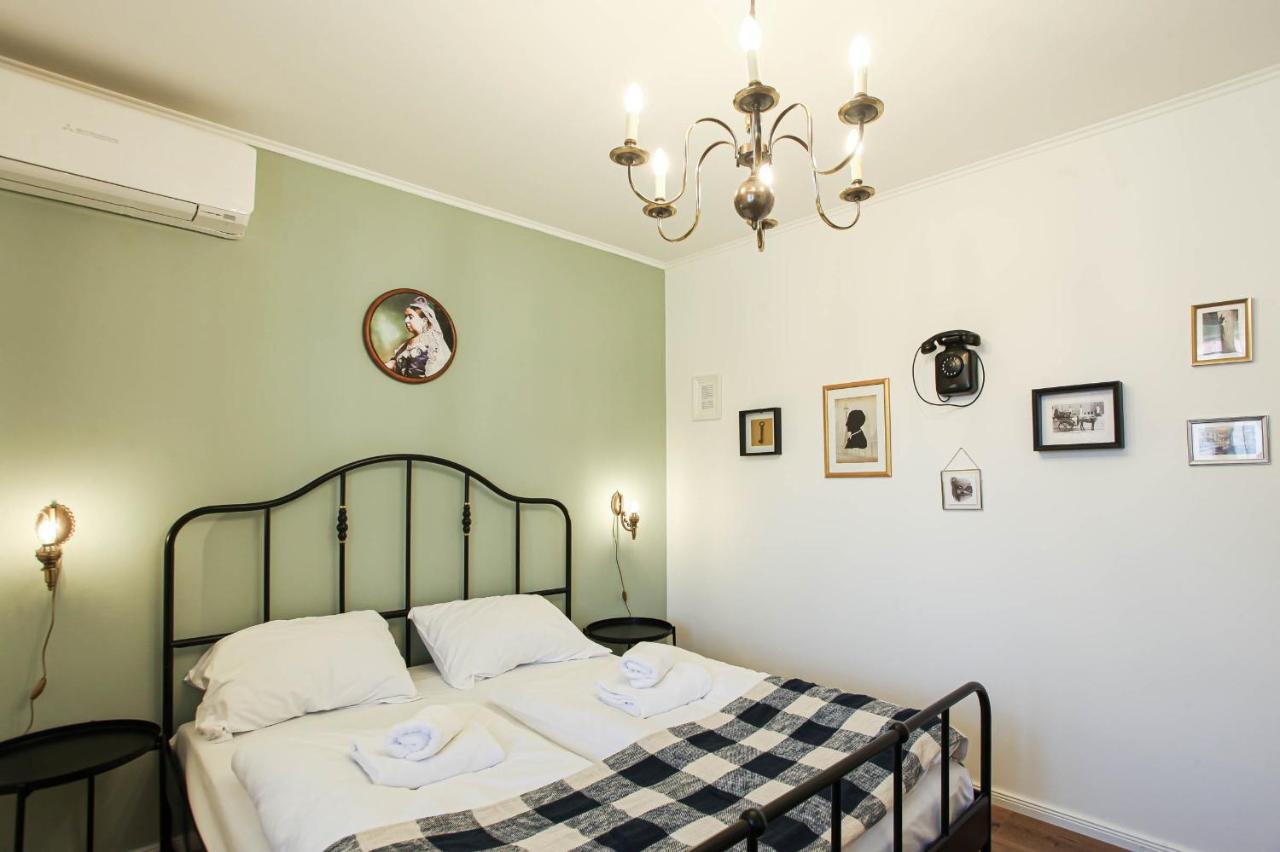 Sherlock'S Holidays Boutique Rooms Portoroz Exterior foto